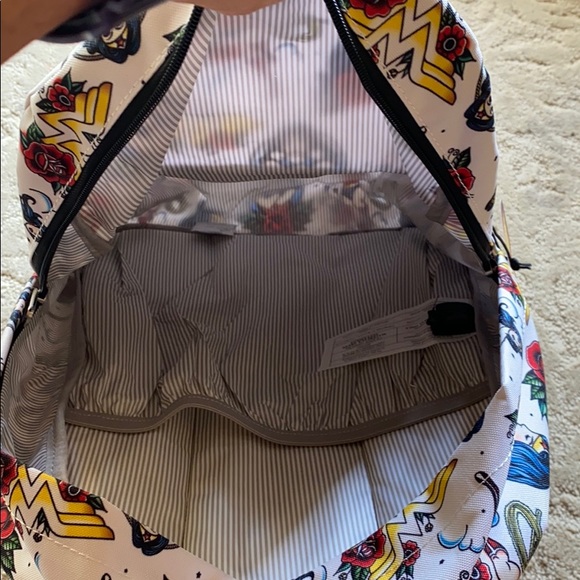 Loungefly backpack - Picture 6 of 7